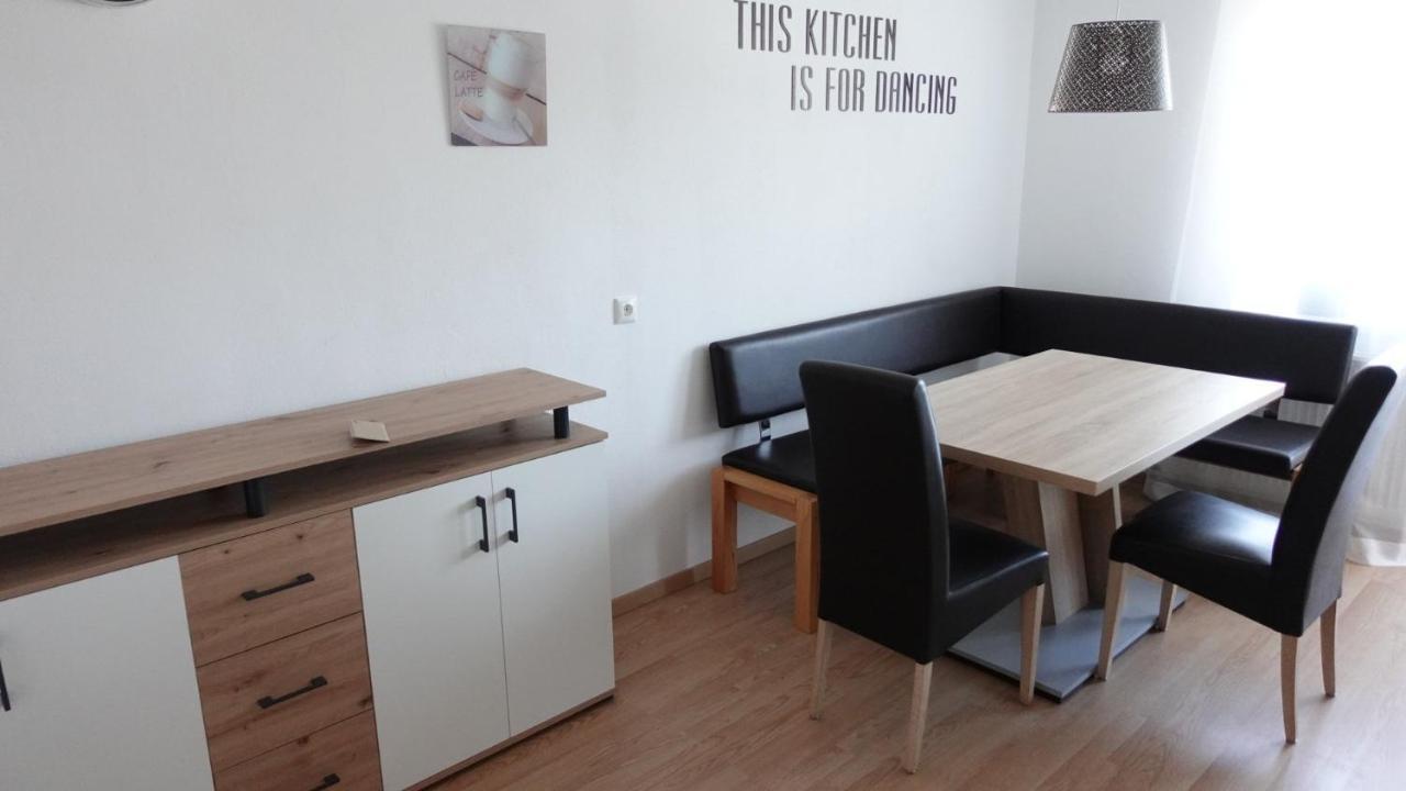 Joe'S Appartement Ebbs Bagian luar foto